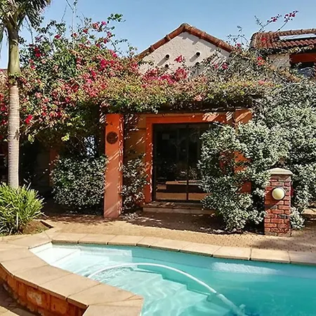 Stephan'S Guest House Port Shepstone Exterior photo