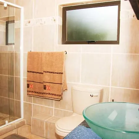 Stephan'S Guest House Port Shepstone Exterior photo