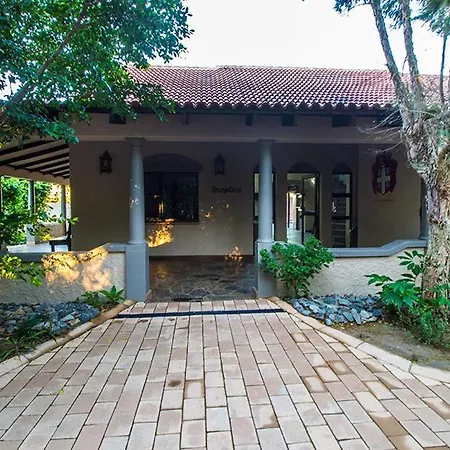 Stephan'S Guest House Port Shepstone Exterior photo