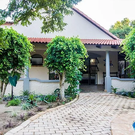 Stephan'S Guest House Port Shepstone Exterior photo